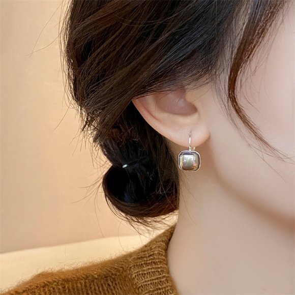 GOLICC Polar Color Square Ear Buckle Earrings - Picture 8 of 12